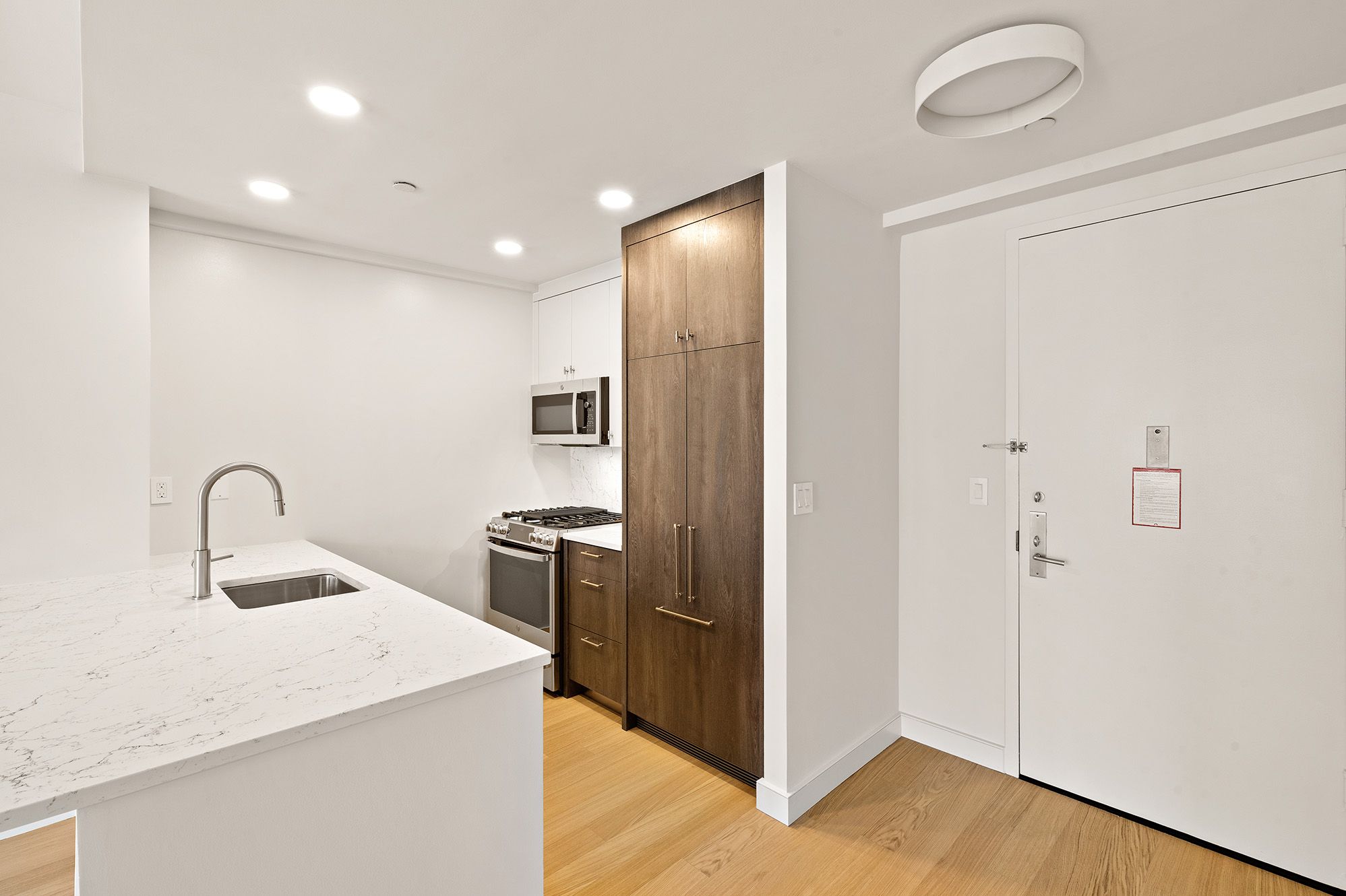 55 West 25th Street 16-F, Nomad, Downtown, NYC - 1 Bedrooms  
1 Bathrooms  
3 Rooms - 