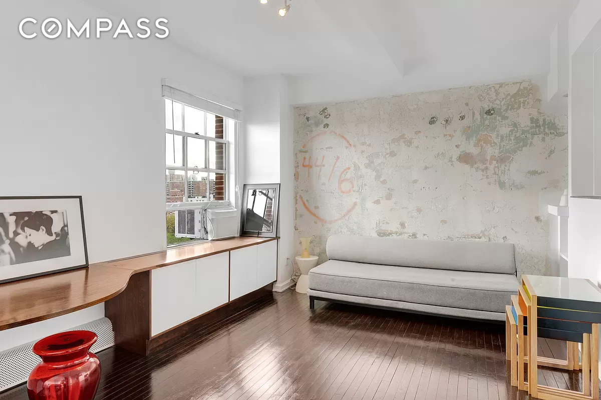 143 Ave B 9C, East Village, Downtown, NYC - 1 Bathrooms  
3 Rooms - 