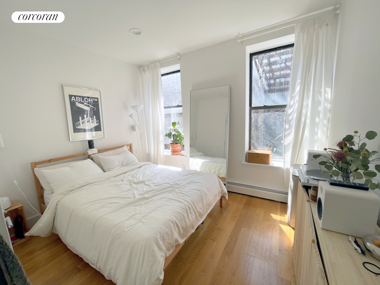 56 West 127th Street 2B, Central Harlem, Upper Manhattan, NYC - 2 Bedrooms  
1 Bathrooms  
4 Rooms - 