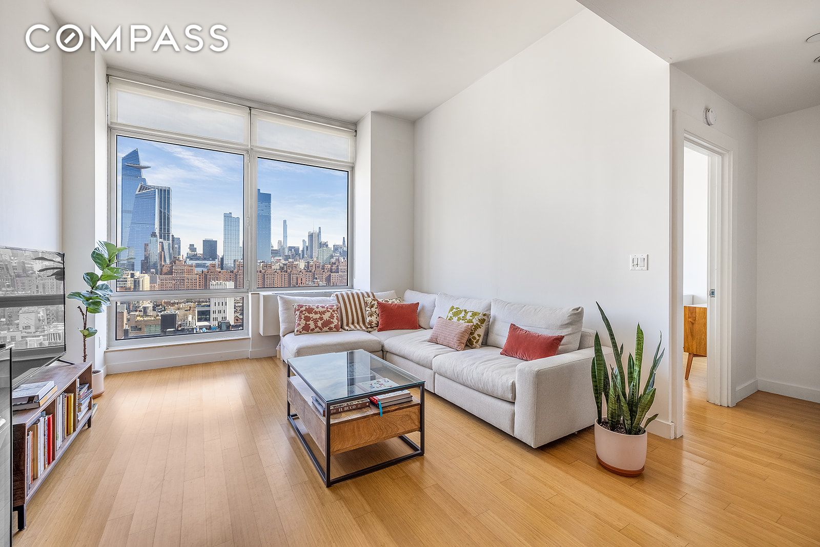 450 West 17th Street 2011, Chelsea, Downtown, NYC - 1 Bedrooms  
1 Bathrooms  
3 Rooms - 