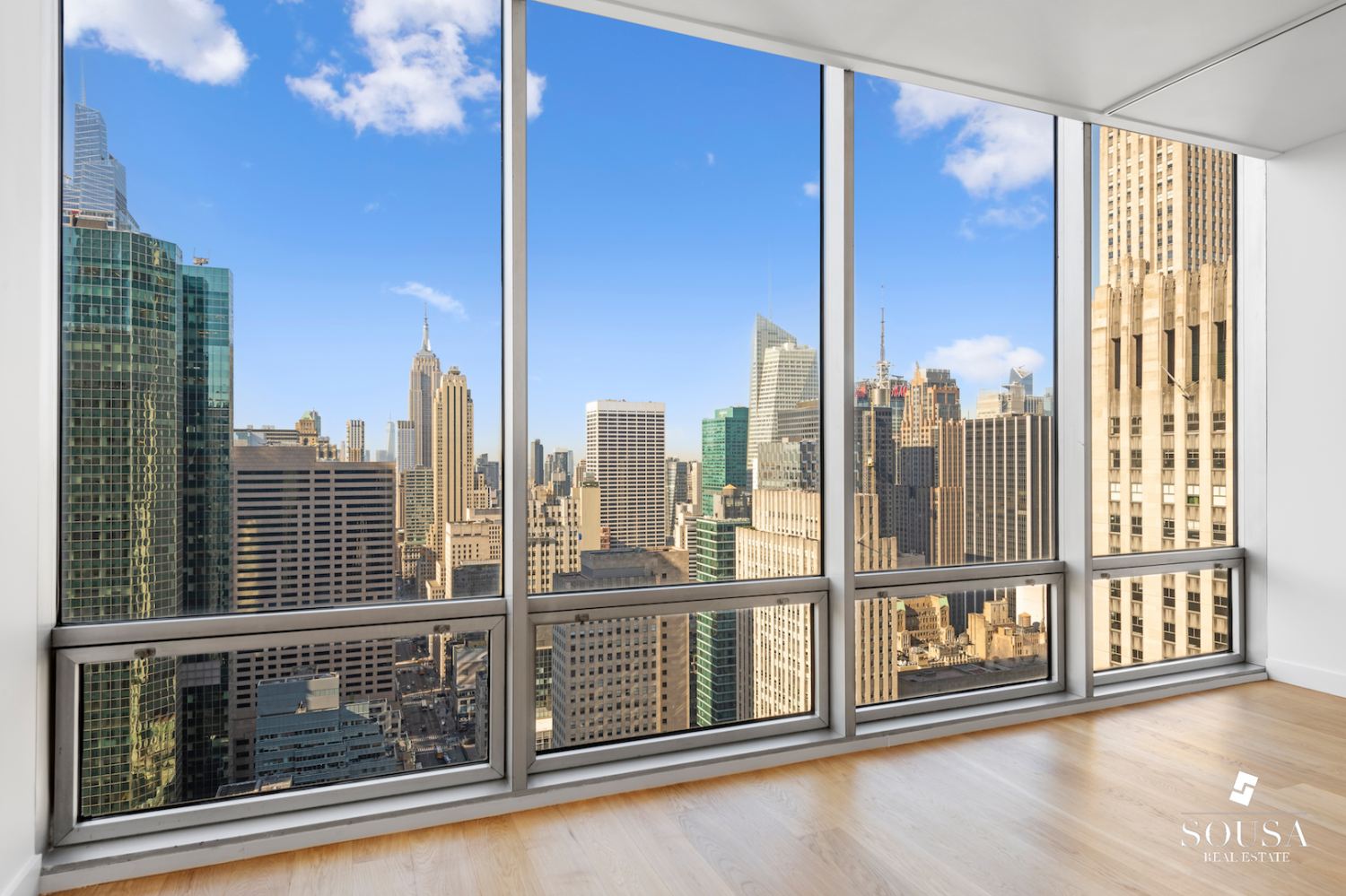 641 5th Avenue 38G, Midtown East, Midtown East, NYC - 2 Bedrooms  
2 Bathrooms  
5 Rooms - 