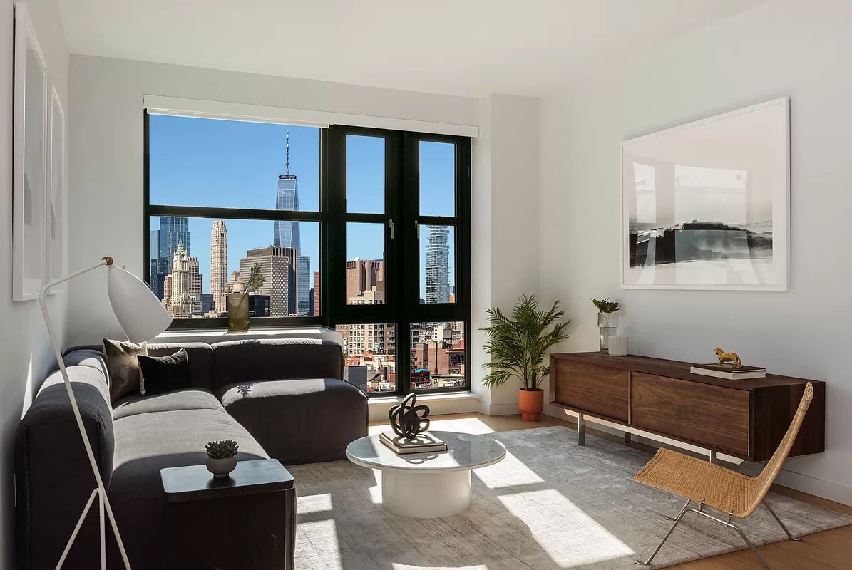 171 Suffolk Street 8E, Lower East Side, Downtown, NYC - 1 Bedrooms  
1 Bathrooms  
2 Rooms - 