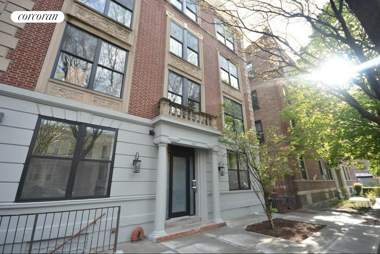 1321 Union Street 4L, Crown Heights, Brooklyn, New York - 3 Bedrooms  
3 Bathrooms  
5 Rooms - 