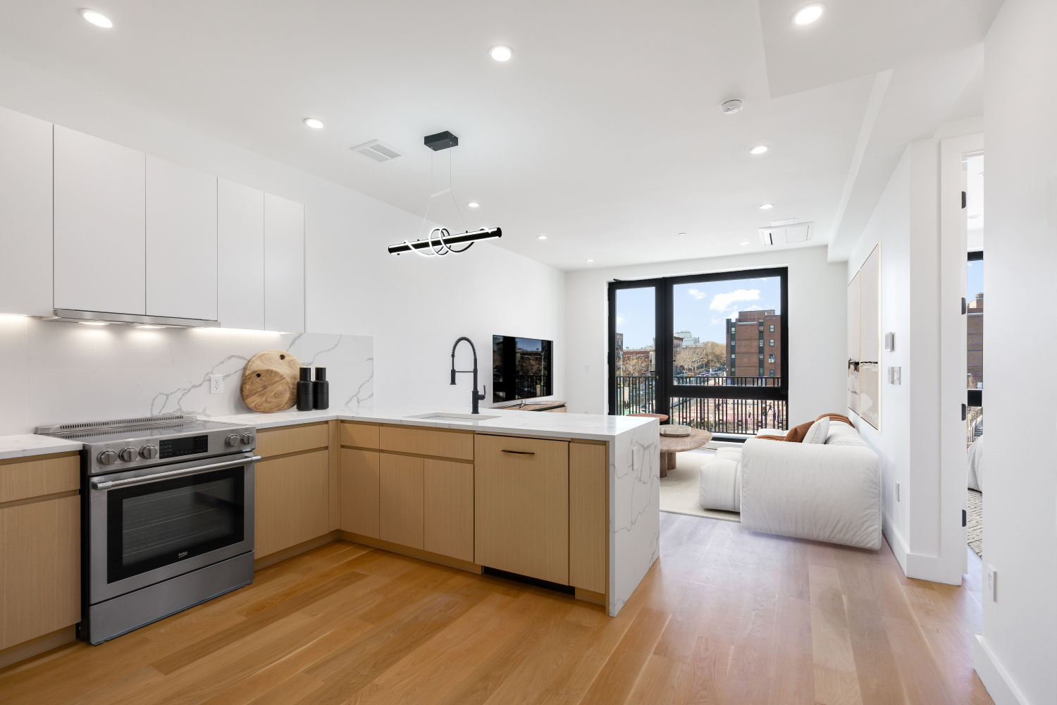 260 Rockaway Avenue 3B, Crown Heights, Brooklyn, New York - 1 Bedrooms  
1 Bathrooms  
4 Rooms - 