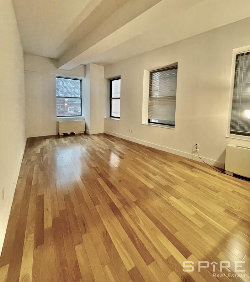 99 John Street 1022, Financial District, Downtown, NYC - 2 Bedrooms  
2 Bathrooms  
4 Rooms - 