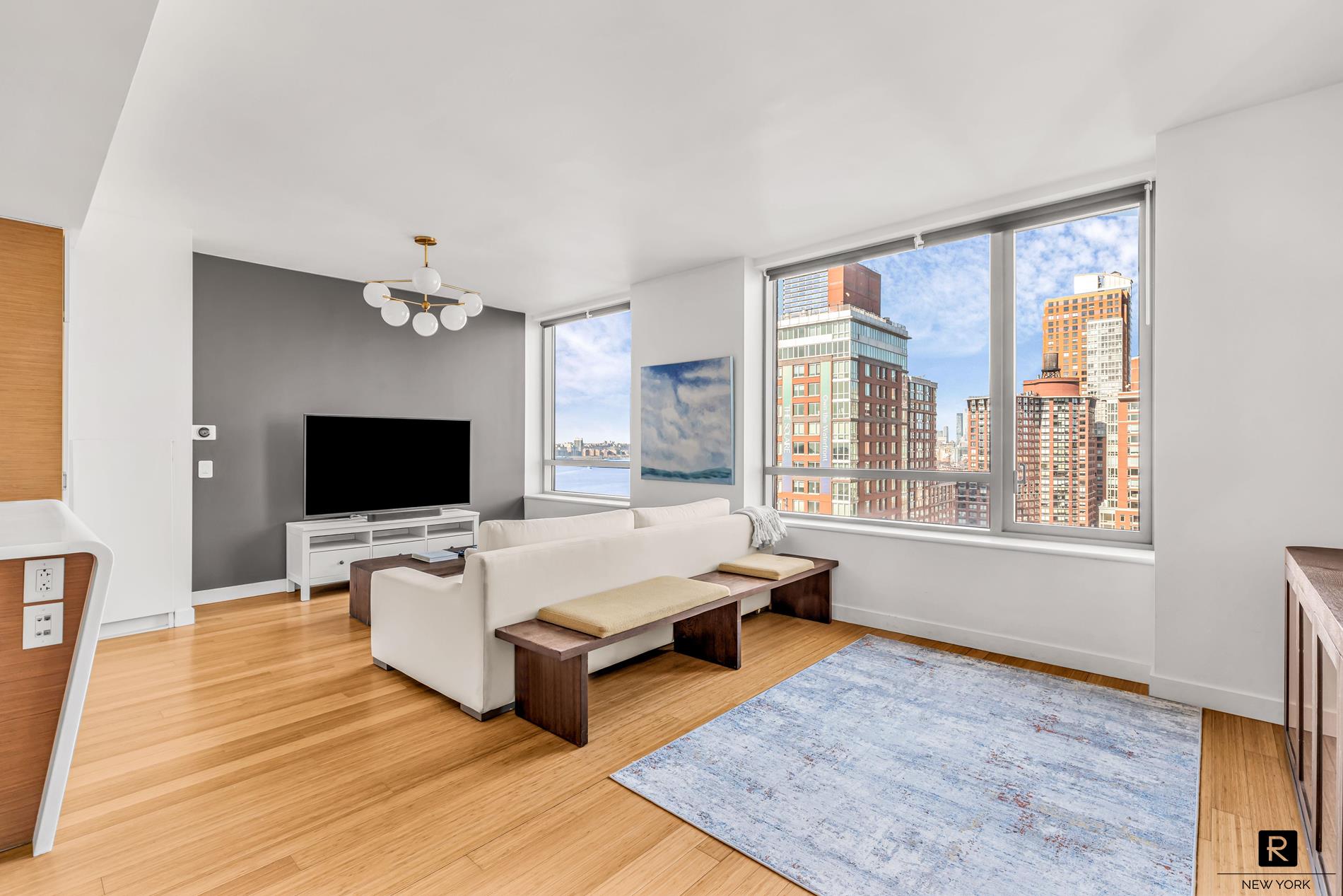 2 River Terrace 20-F, Battery Park City, Downtown, NYC - 1 Bedrooms  
1 Bathrooms  
3 Rooms - 