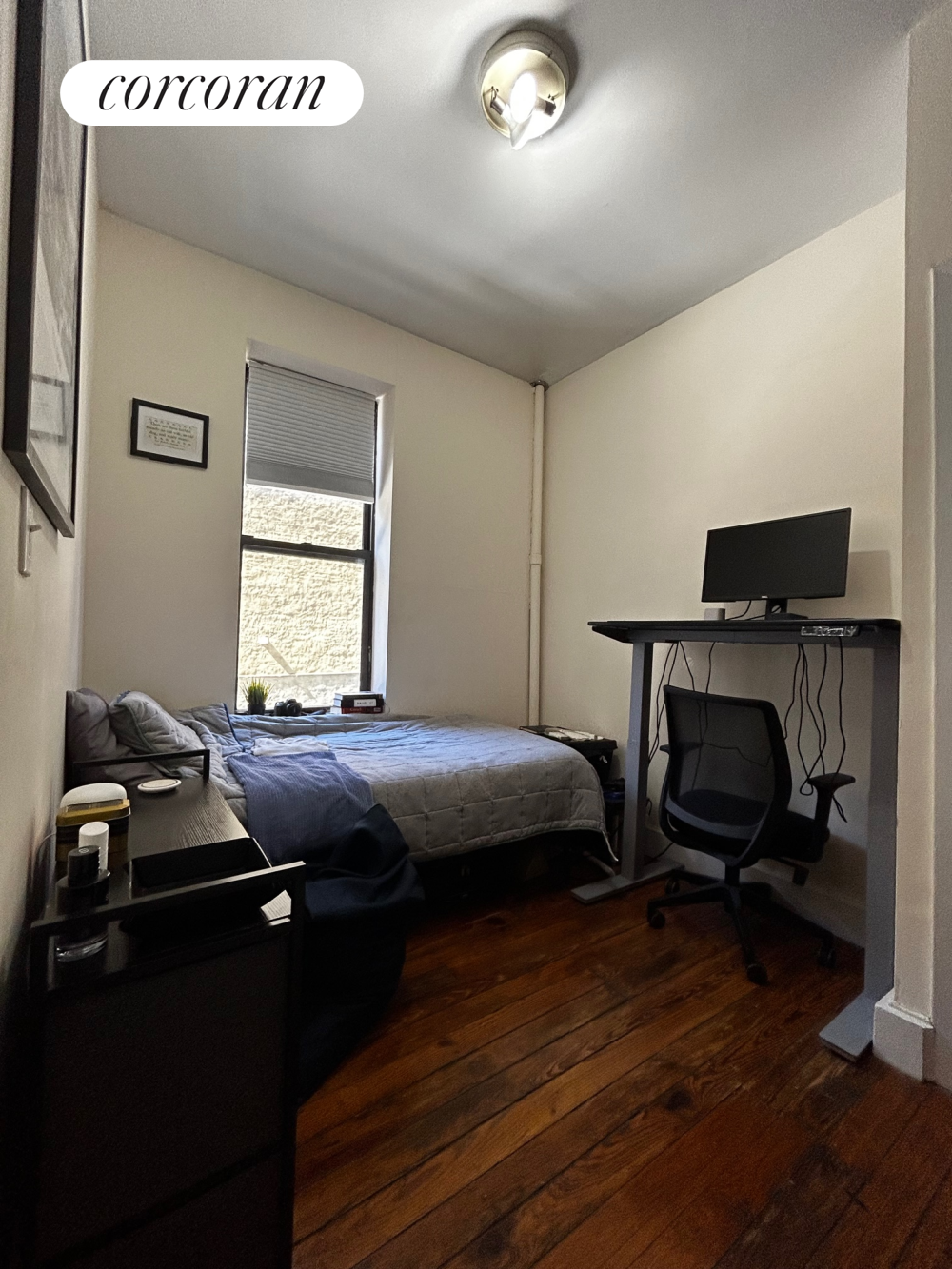 110 St Marks Place 4, East Village, Downtown, NYC - 3 Bedrooms  
1 Bathrooms  
4 Rooms - 