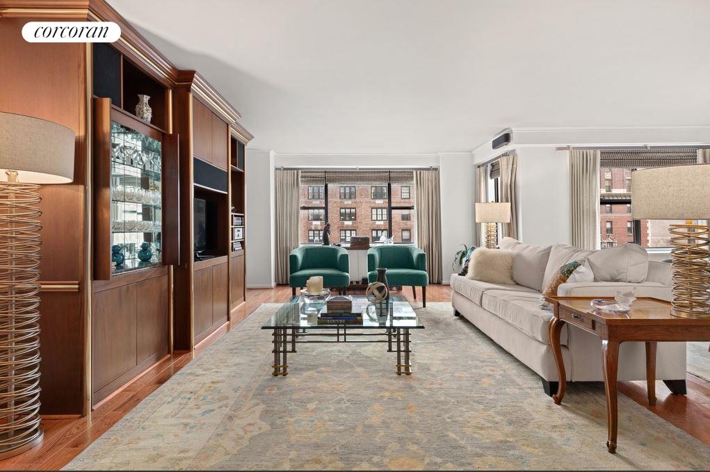 1065 Park Avenue 13A, Carnegie Hill, Upper East Side, NYC - 2 Bedrooms  
2 Bathrooms  
5 Rooms - 