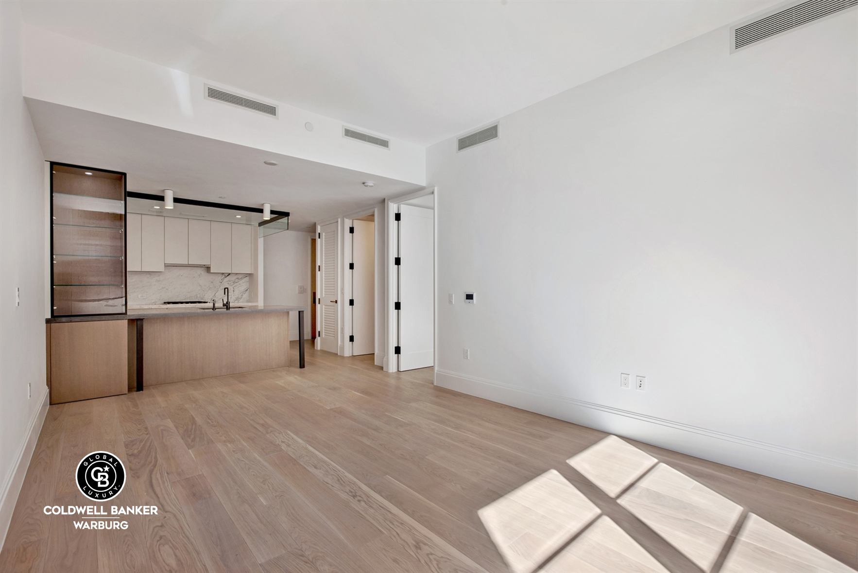 438 East 12th Street 2Q, East Village, Downtown, NYC - 1 Bedrooms  
1.5 Bathrooms  
4 Rooms - 