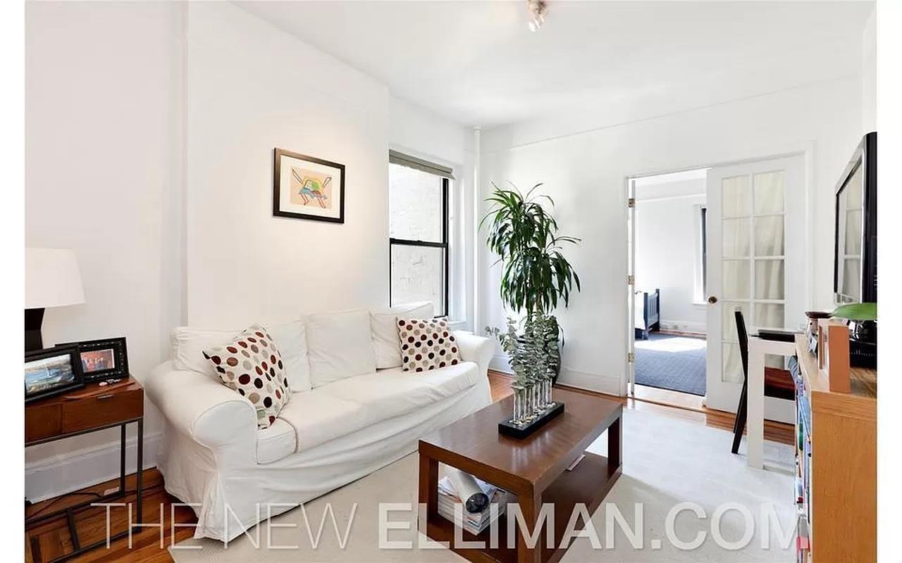 234 West 16th Street 4C, Chelsea, Downtown, NYC - 1 Bedrooms  
1 Bathrooms  
3 Rooms - 