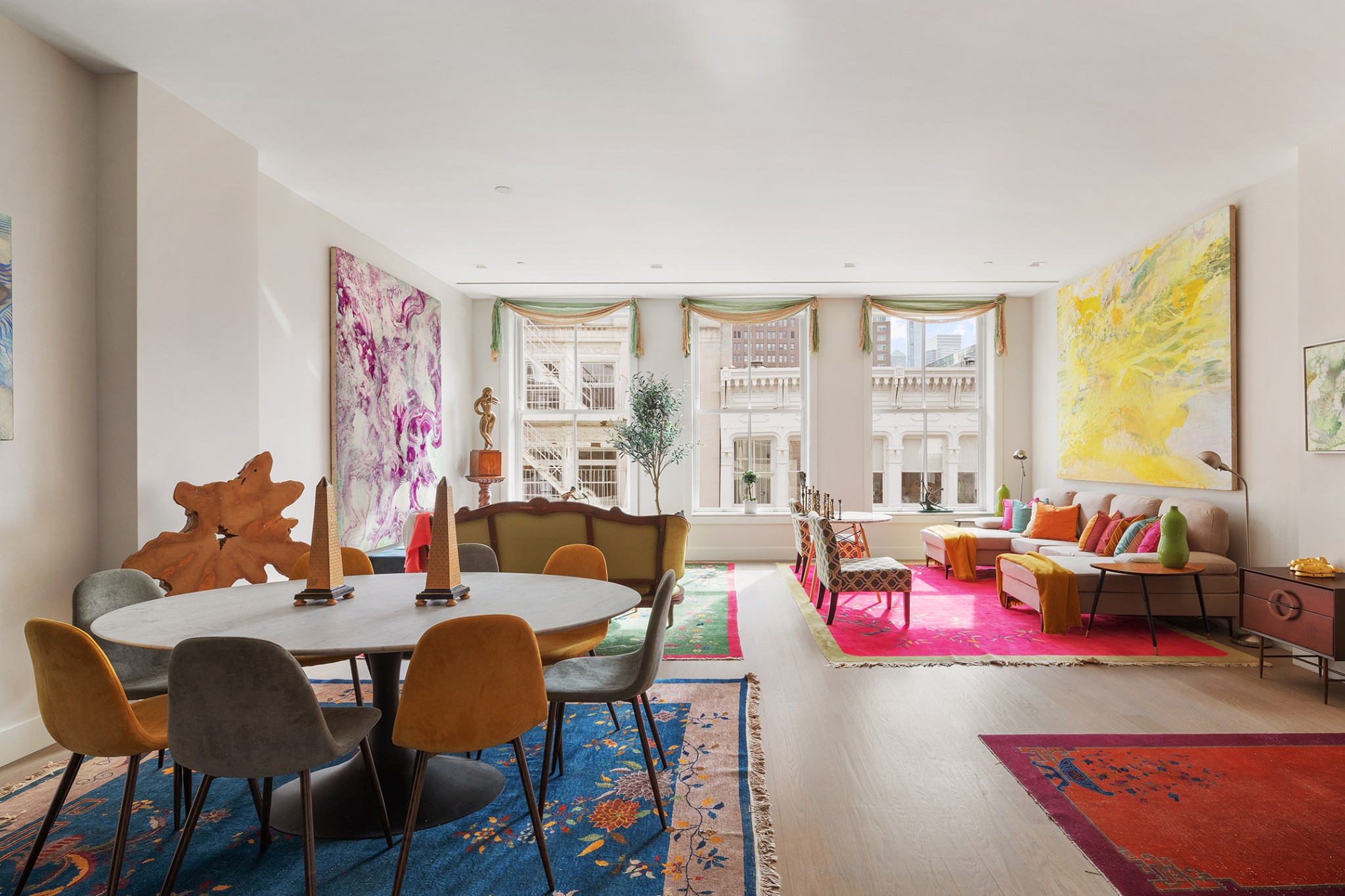 74 Grand Street 4, Soho, Downtown, NYC - 3 Bedrooms  
4 Bathrooms  
5 Rooms - 