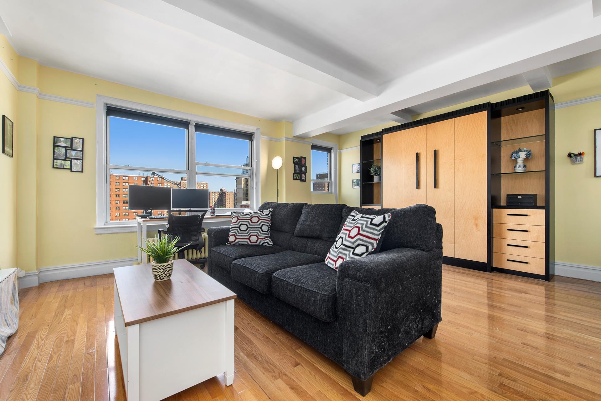 235 West 102nd Street 12F, Upper West Side, Upper West Side, NYC - 1 Bathrooms  
2 Rooms - 