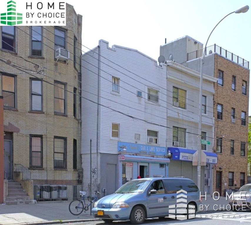 431 Columbia Street  , Red Hook, Brooklyn, New York - 2 Bedrooms  
2.5 Bathrooms  
7 Rooms - 