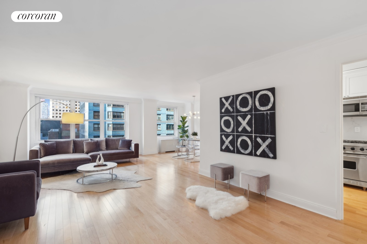 225 East 57th Street 9D, Sutton, Midtown East, NYC - 2 Bedrooms  
2 Bathrooms  
5 Rooms - 
