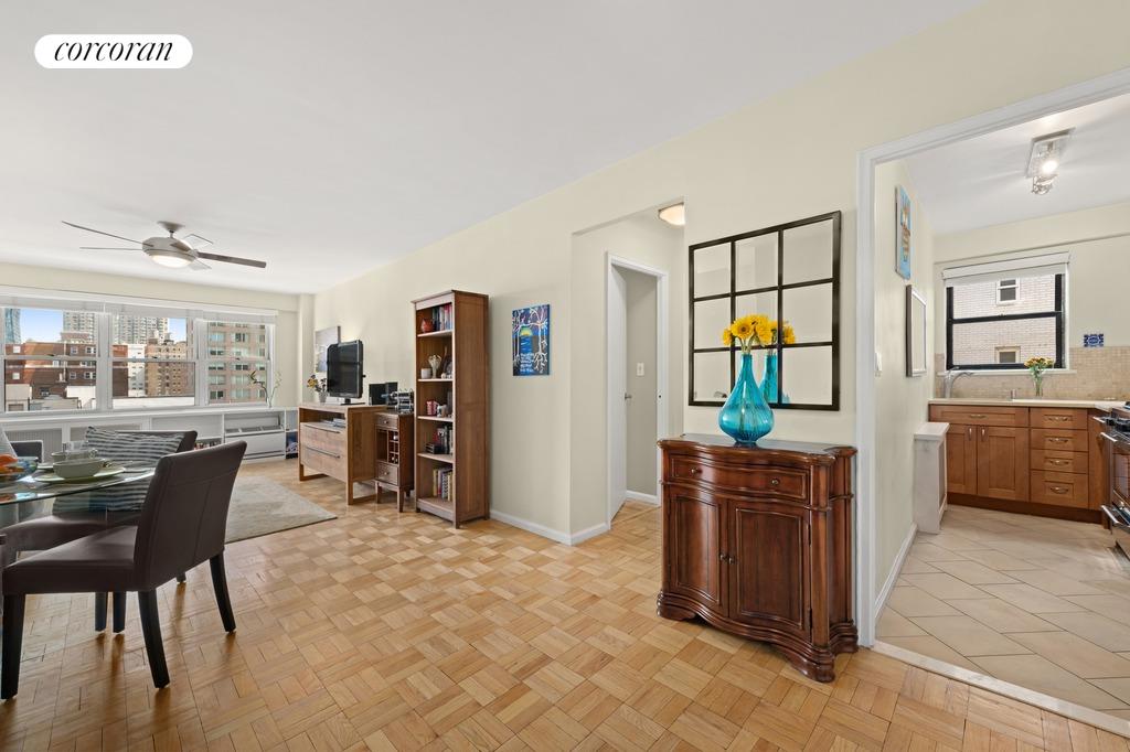 166 East 35th Street 8G, Murray Hill, Midtown East, NYC - 1 Bedrooms  
1 Bathrooms  
3 Rooms - 