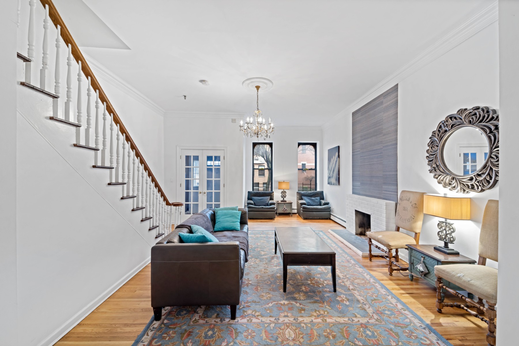 105 Manhattan Avenue  , Upper West Side, Upper West Side, NYC - 4 Bedrooms  
3 Bathrooms  
6 Rooms - 