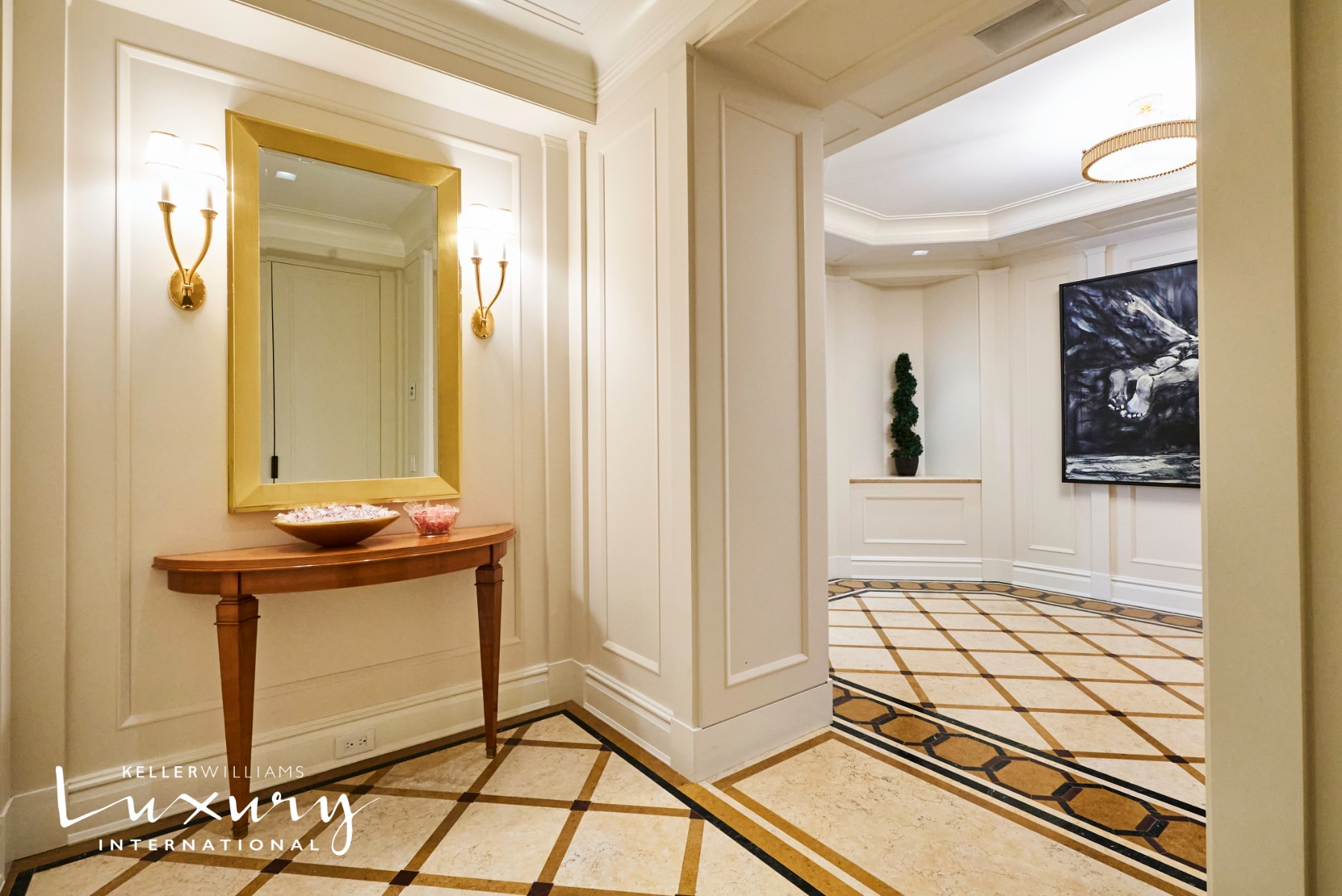 610 Park Avenue 2Bc, Lenox Hill, Upper East Side, NYC - 4 Bedrooms  
3.5 Bathrooms  
10 Rooms - 