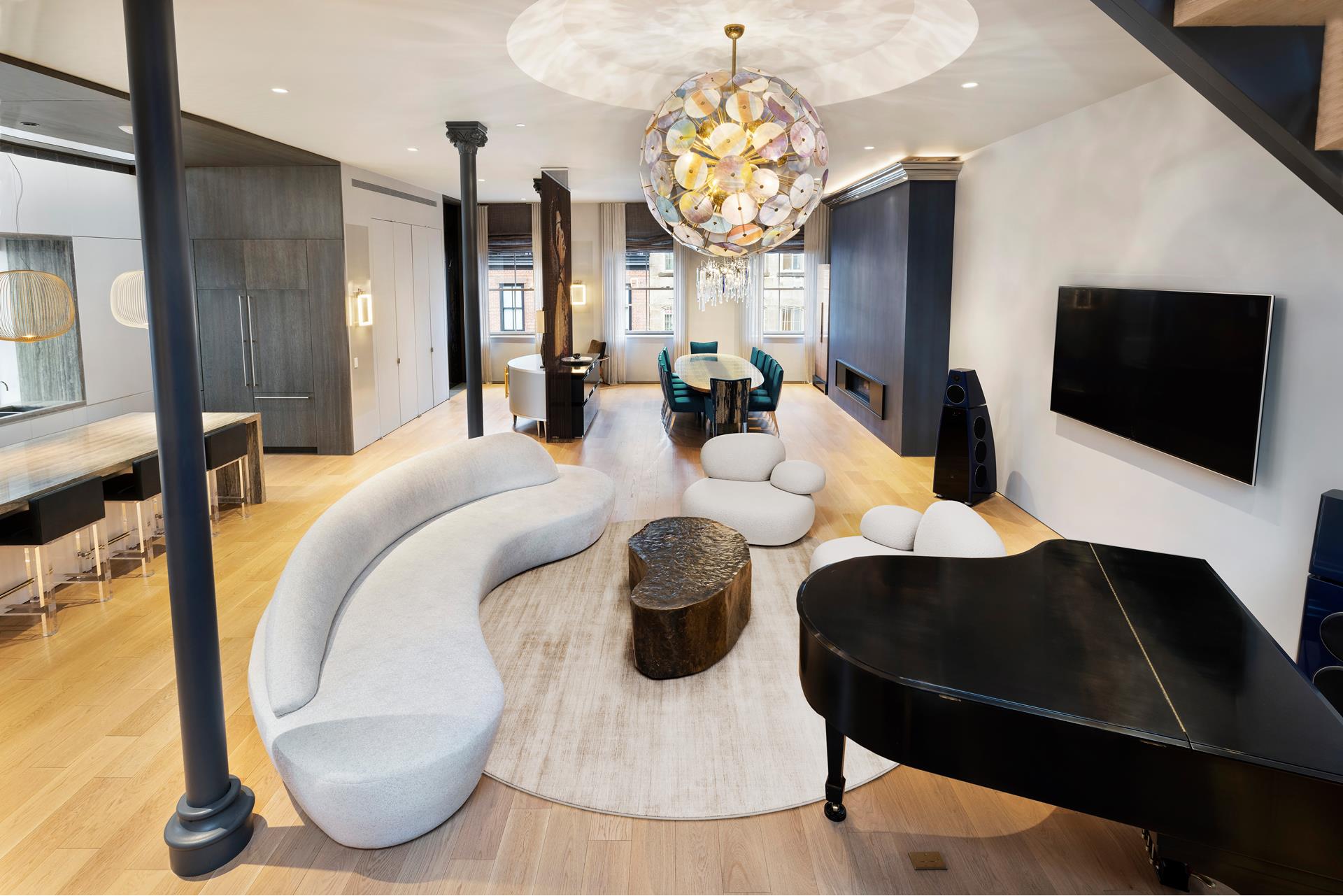 25 Mercer Street Penthouse, Soho, Downtown, NYC - 4 Bedrooms  
4.5 Bathrooms  
9 Rooms - 