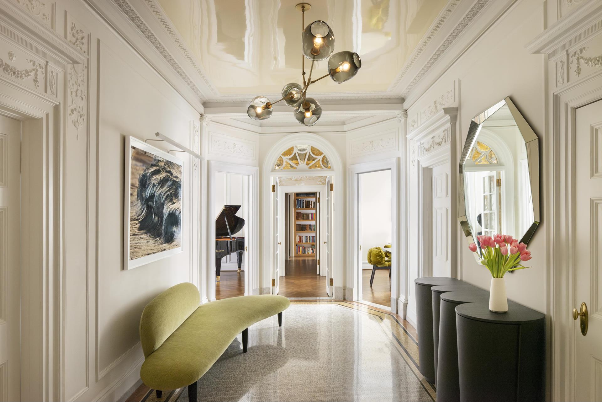 390 West End Avenue 2Abc, Upper West Side, Upper West Side, NYC - 9 Bedrooms  
8.5 Bathrooms  
19 Rooms - 