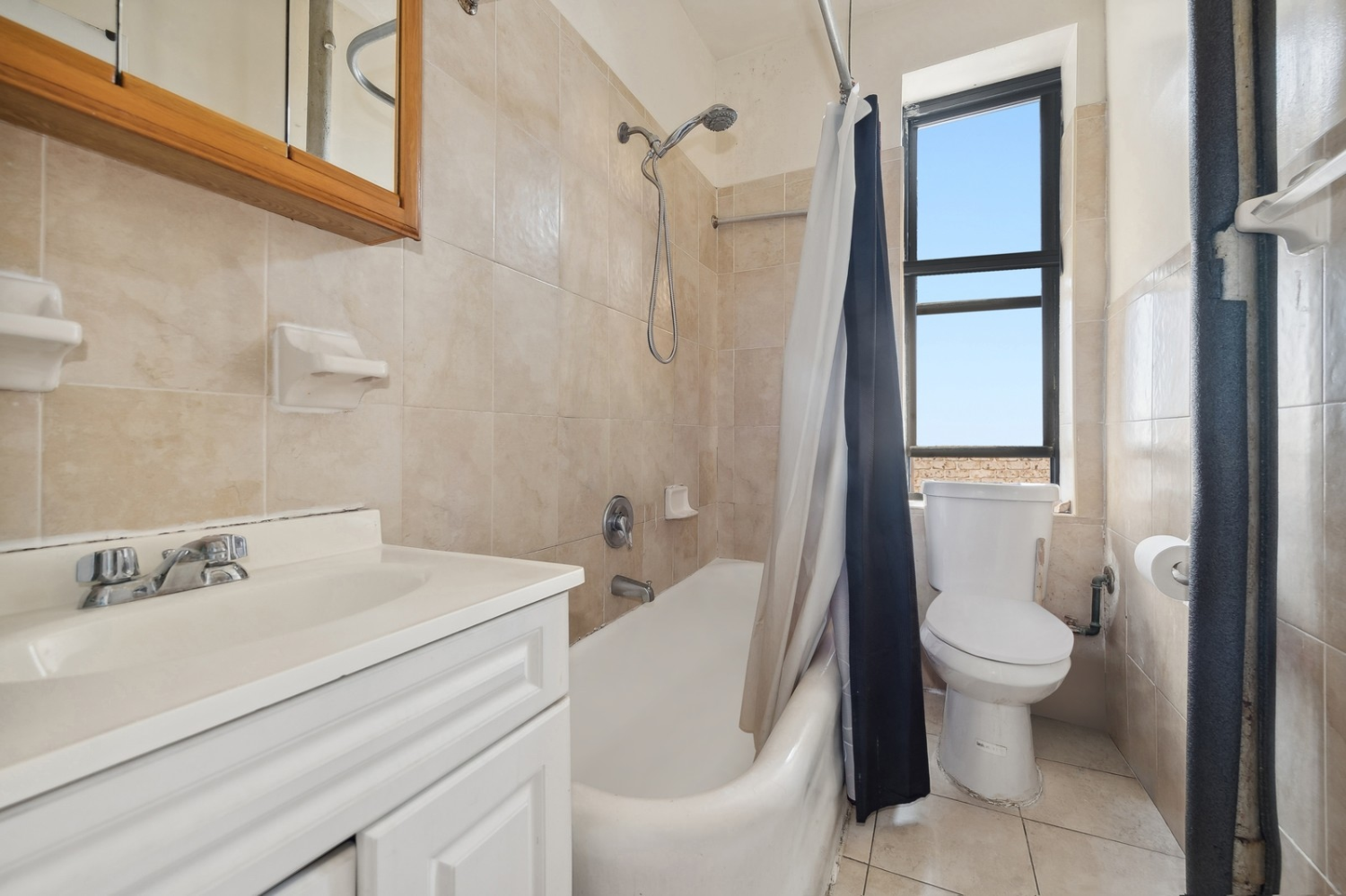 2913 FOSTER Avenue, New York, NY 11210, 1 Bedroom Bedrooms, 3 Rooms Rooms,1 BathroomBathrooms,Residential,For Sale,FOSTER,RPLU-798322947307