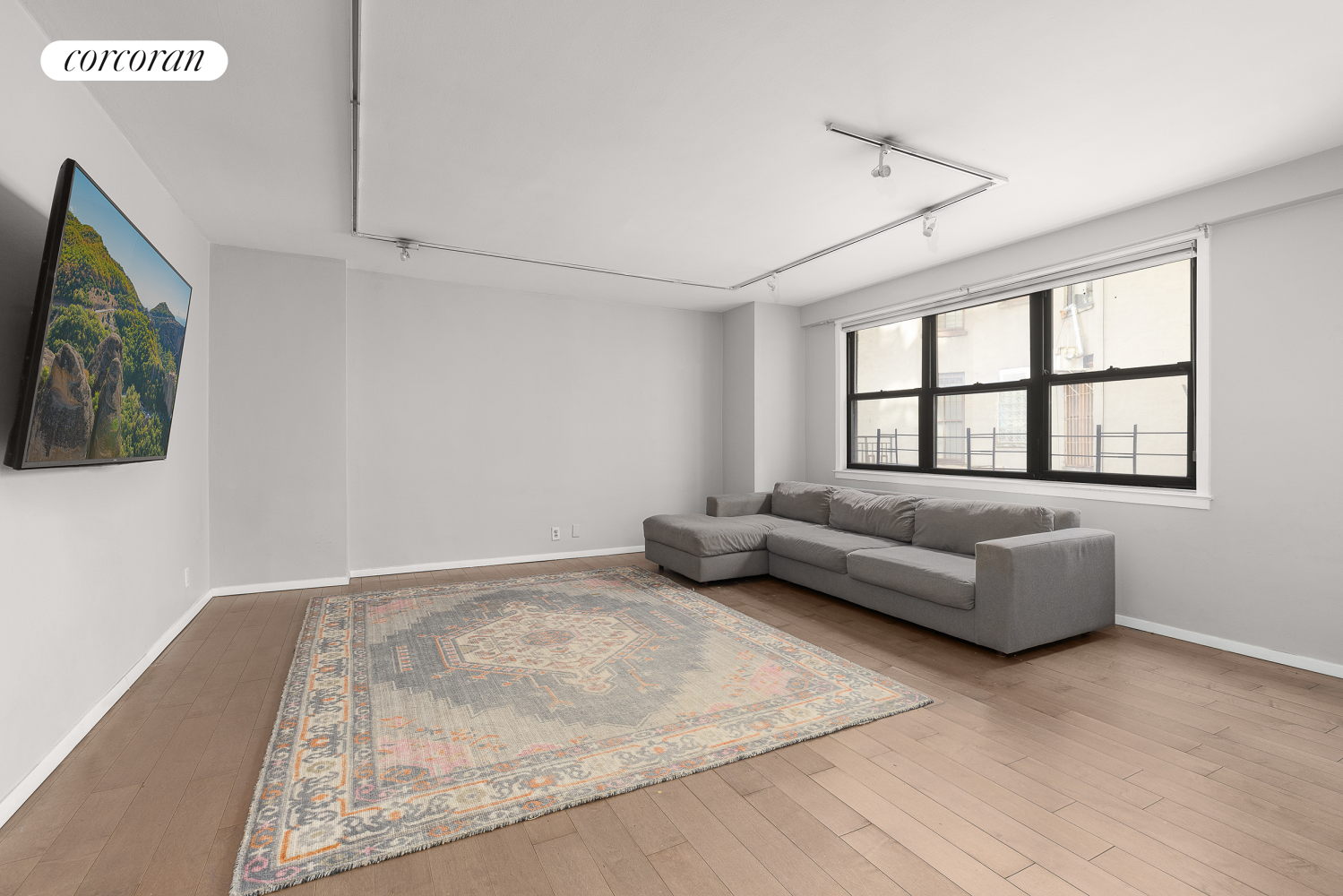 Photo 1 of 201 East 28th Street 4R, Gramercy Park and Murray Hill, NYC, $595,000, Web #: 1065193661