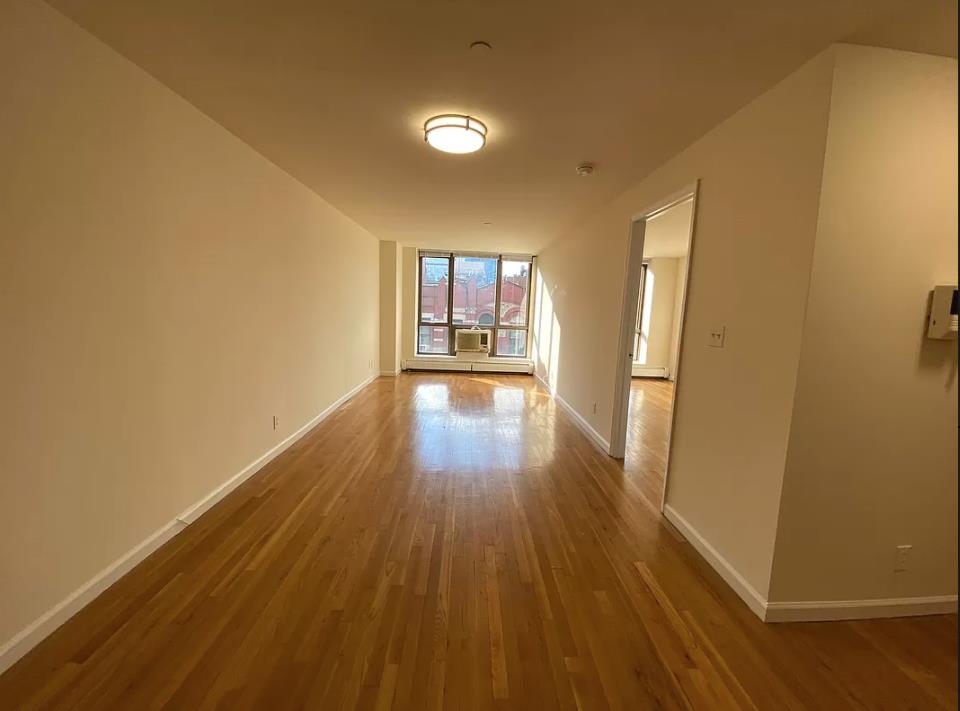 90 Clinton Street 5-C, Lower East Side, Downtown, NYC - 1 Bedrooms  
1 Bathrooms  
4 Rooms - 