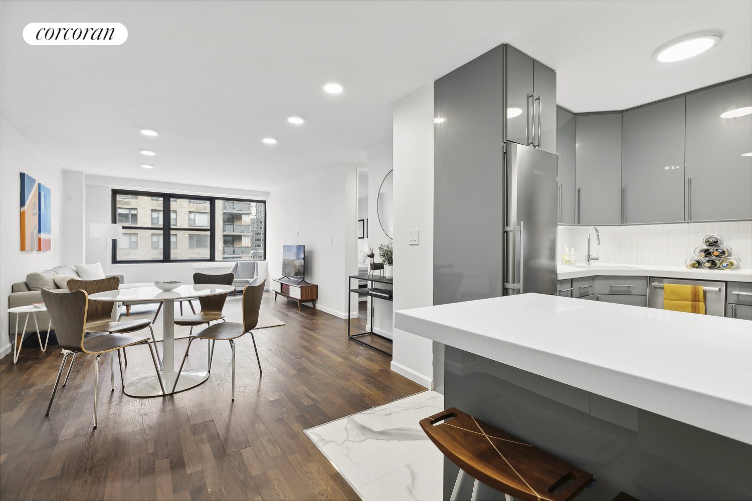 305 East 40th Street 17E, Murray Hill, Midtown East, NYC - 1 Bedrooms  
1 Bathrooms  
3 Rooms - 