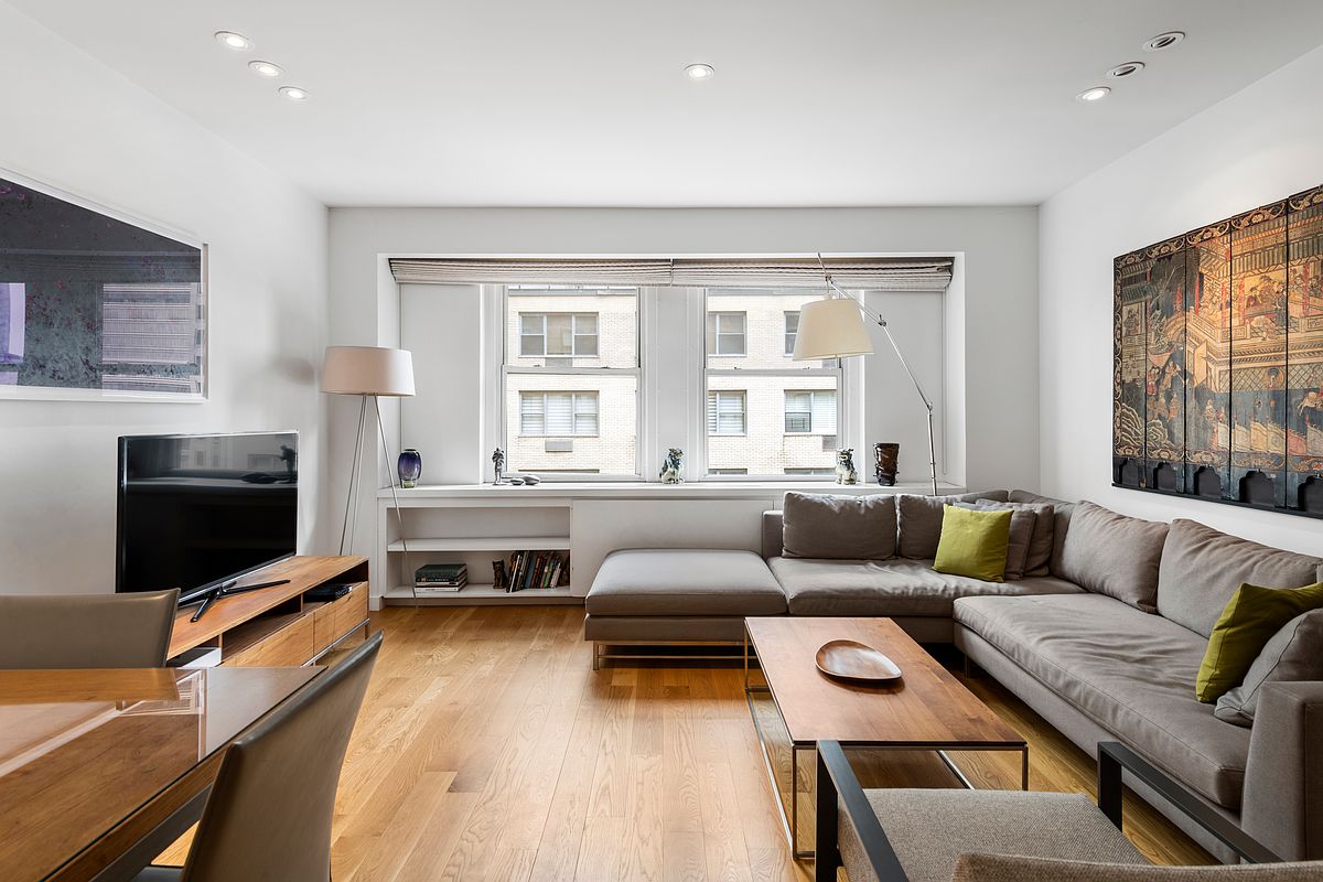 111 East 56th Street 1415, Midtown East, Midtown East, NYC - 2 Bedrooms  
2 Bathrooms  
4 Rooms - 