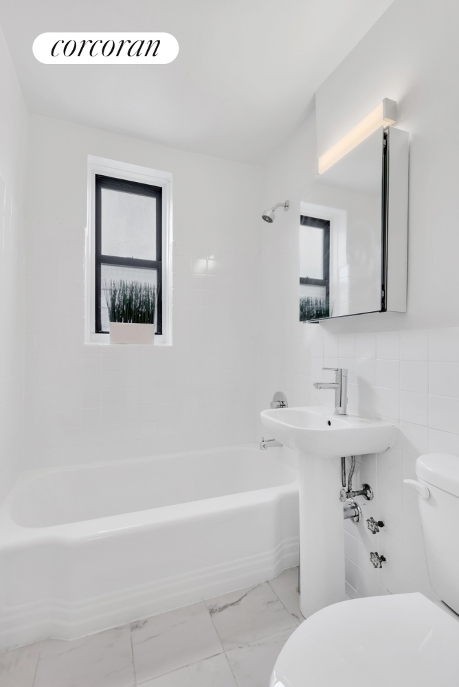 2830 BRIGGS Avenue, New York, NY 10458, 2 Bedrooms Bedrooms, 4 Rooms Rooms,1 BathroomBathrooms,Residential,For Sale,ORIGIN NORTH BRIGGS,BRIGGS,RPLU-33422950842