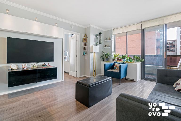 311 East 38th Street 7F, Murray Hill, Midtown East, NYC - 2 Bedrooms  
1.5 Bathrooms  
5 Rooms - 