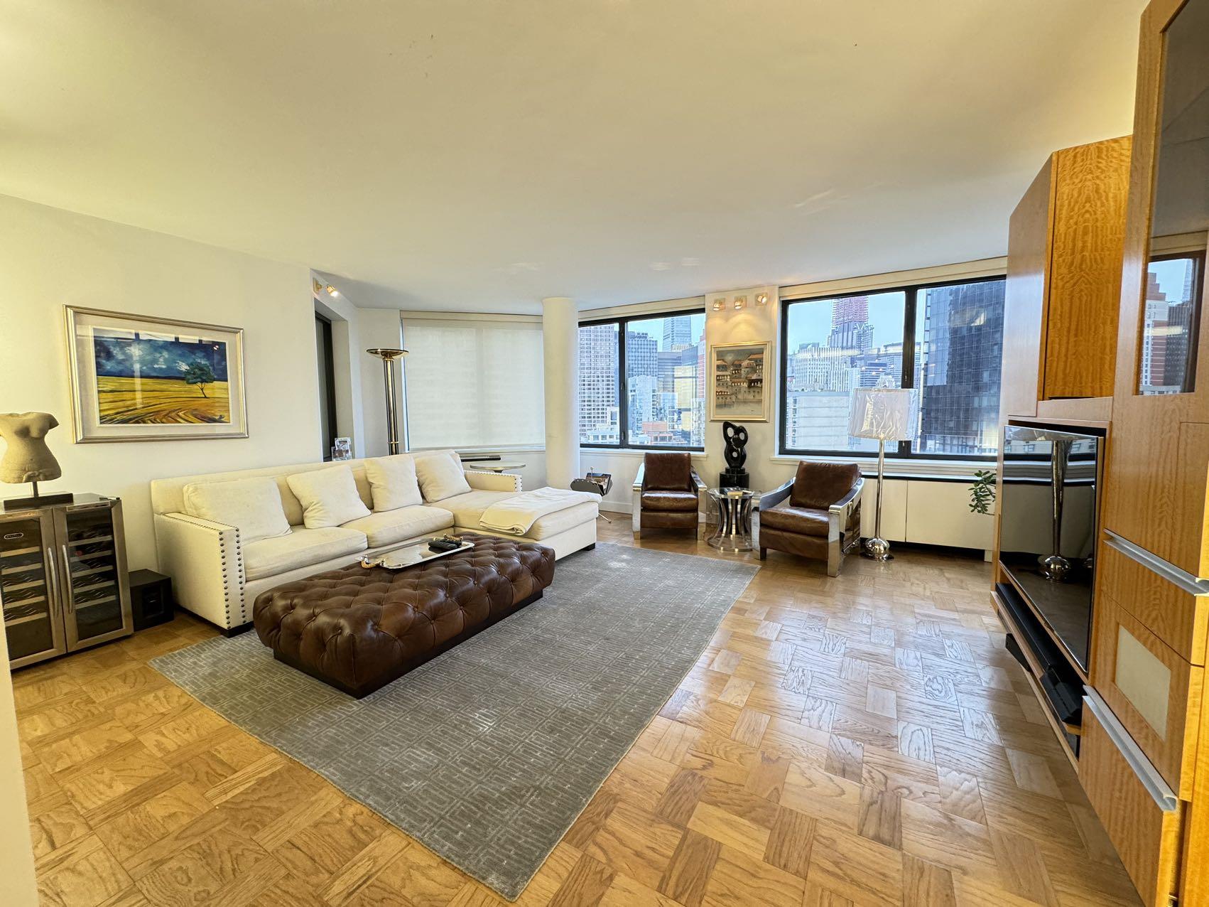 415 East 37th Street 37-K, Murray Hill, Midtown East, NYC - 3 Bedrooms  
3 Bathrooms  
7 Rooms - 