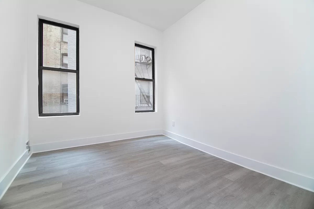 25 Thompson Street 12A, Soho, Downtown, NYC - 4 Bedrooms  
2 Bathrooms  
4 Rooms - 