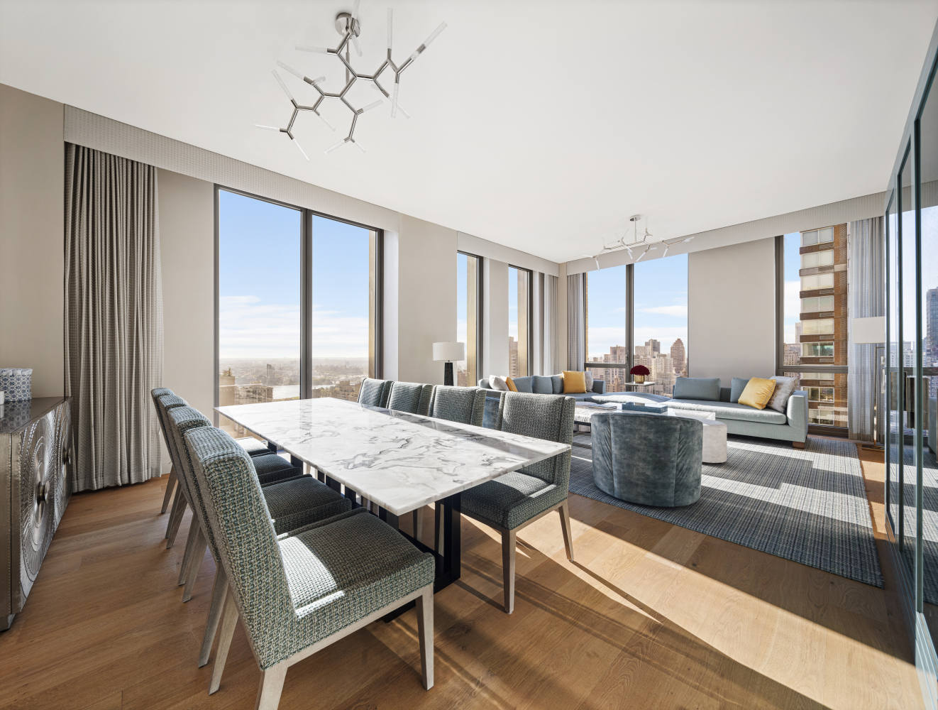 360 East 89th Street 31B, Yorkville, Upper East Side, NYC - 3 Bedrooms  
3.5 Bathrooms  
5 Rooms - 