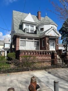 9421 Farragut Road, Canarsie, Brooklyn, New York - 6 Bedrooms  
4.5 Bathrooms  
14 Rooms - 