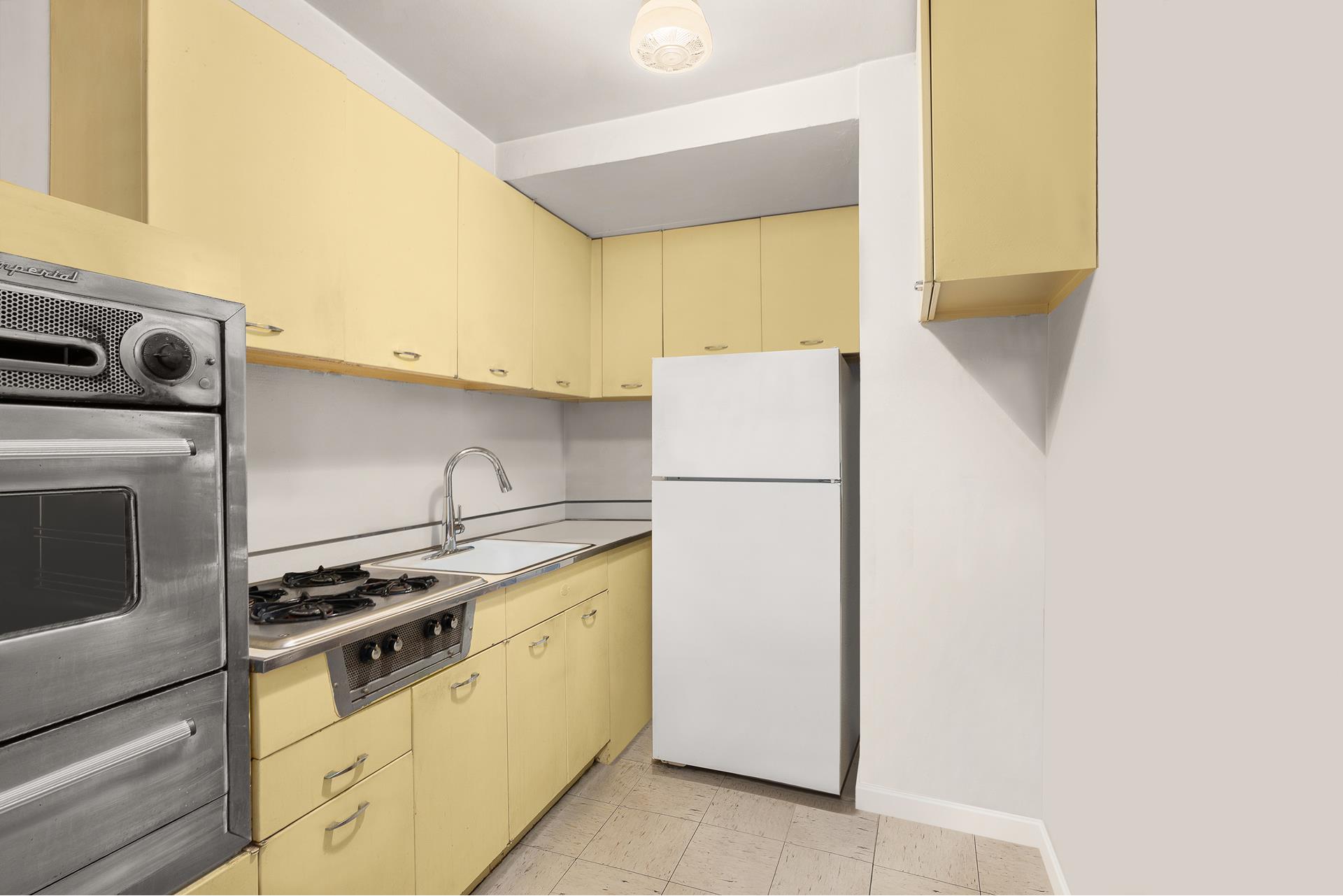 333 E 79TH Street, New York, NY 10075, 1 Bedroom Bedrooms, 4 Rooms Rooms,1 BathroomBathrooms,Residential,For Sale,FIRST AVE OWNERS IN,79TH,RPLU-5122958020