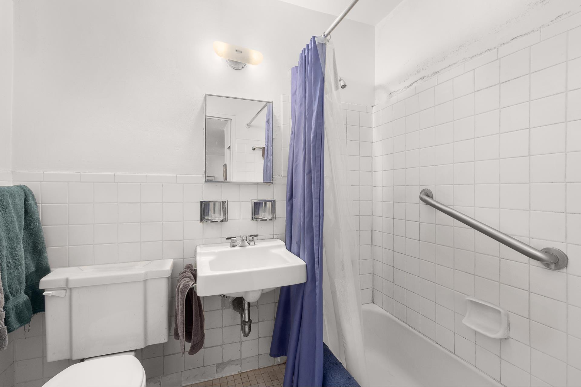 333 E 79TH Street, New York, NY 10075, 1 Bedroom Bedrooms, 4 Rooms Rooms,1 BathroomBathrooms,Residential,For Sale,FIRST AVE OWNERS IN,79TH,RPLU-5122958020