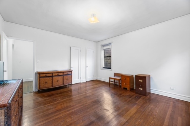 35-16 85TH Street, New York, NY 11372, 1 Bedroom Bedrooms, 4 Rooms Rooms,1 BathroomBathrooms,Residential,For Sale,The Belvedere West,85TH,RPLU-217122958419