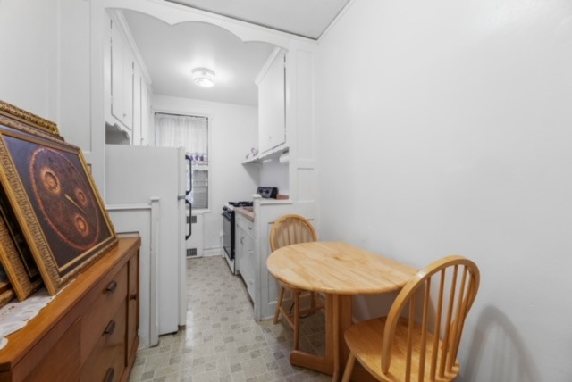 35-16 85TH Street, New York, NY 11372, 1 Bedroom Bedrooms, 4 Rooms Rooms,1 BathroomBathrooms,Residential,For Sale,The Belvedere West,85TH,RPLU-217122958419