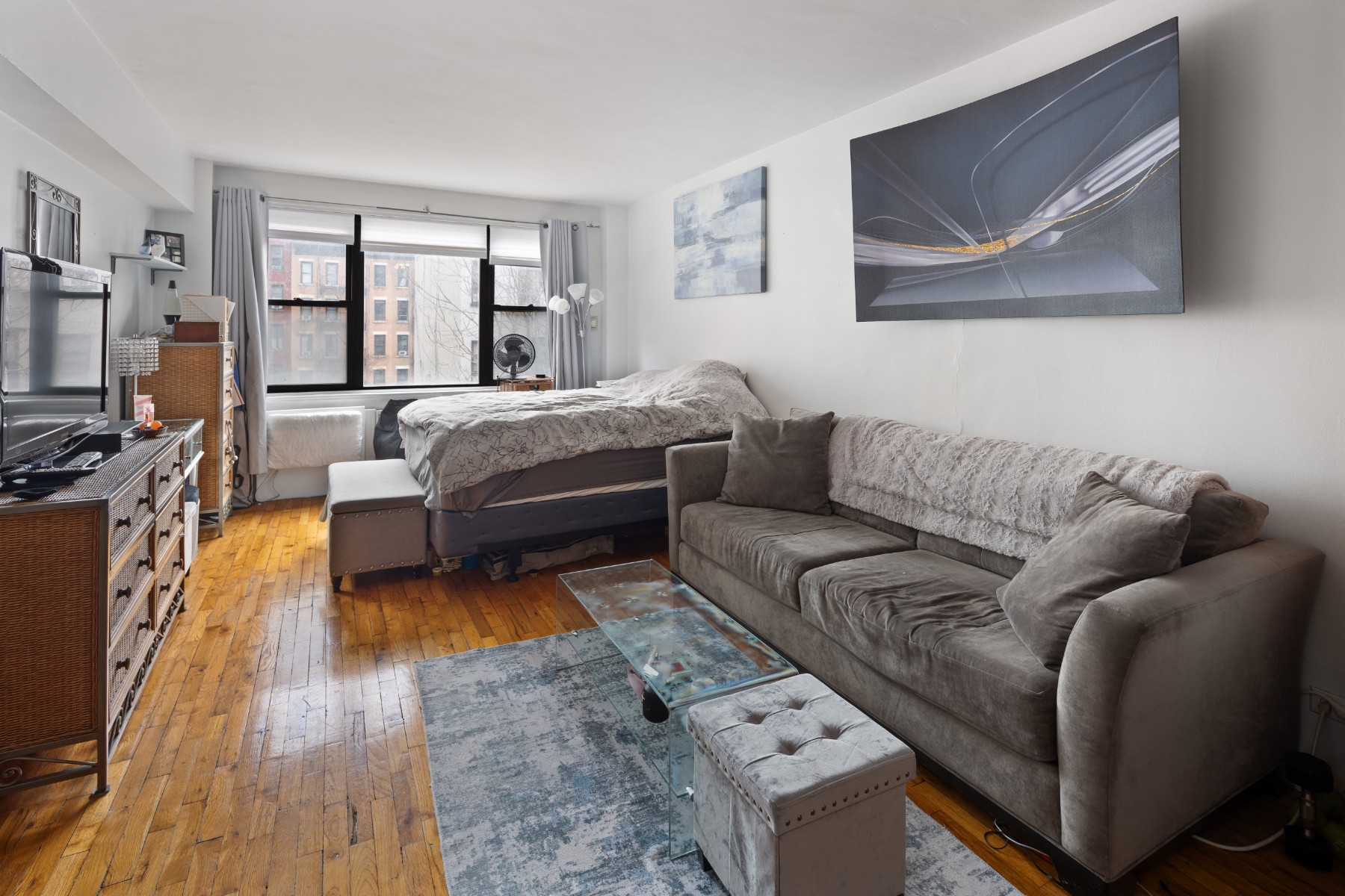 Photo 1 of 408 West 57th Street 3A, Midtown West, NYC, $515,000, Web #: 1066562929