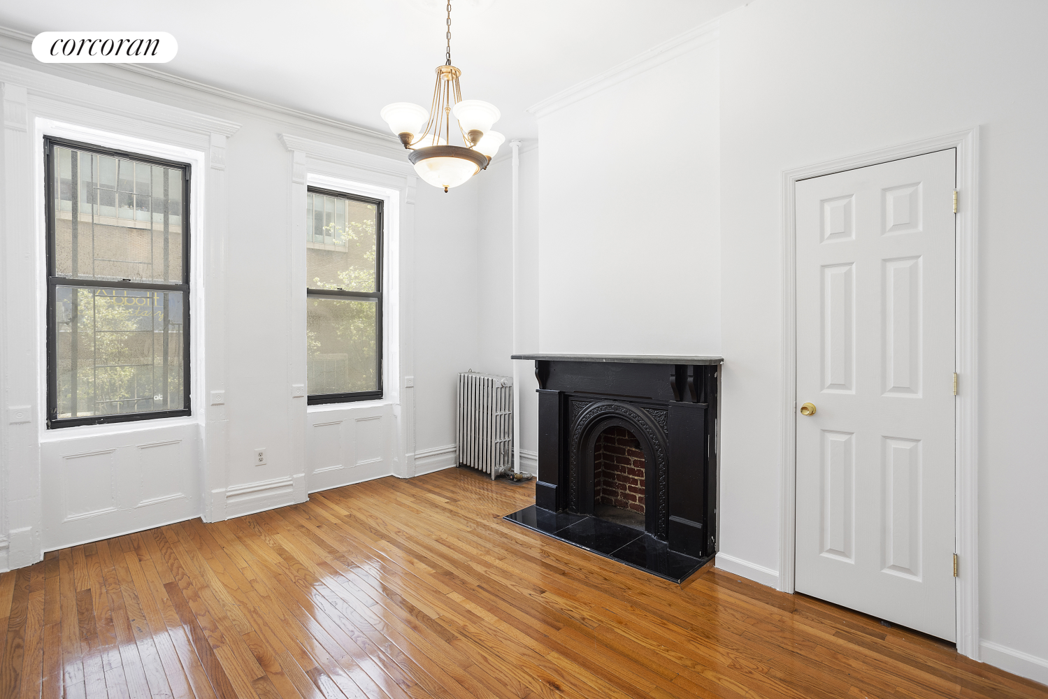 Photo 1 of 156 Columbus Avenue 2S, Upper West Side, NYC, $4,850, Web #: 1066880055