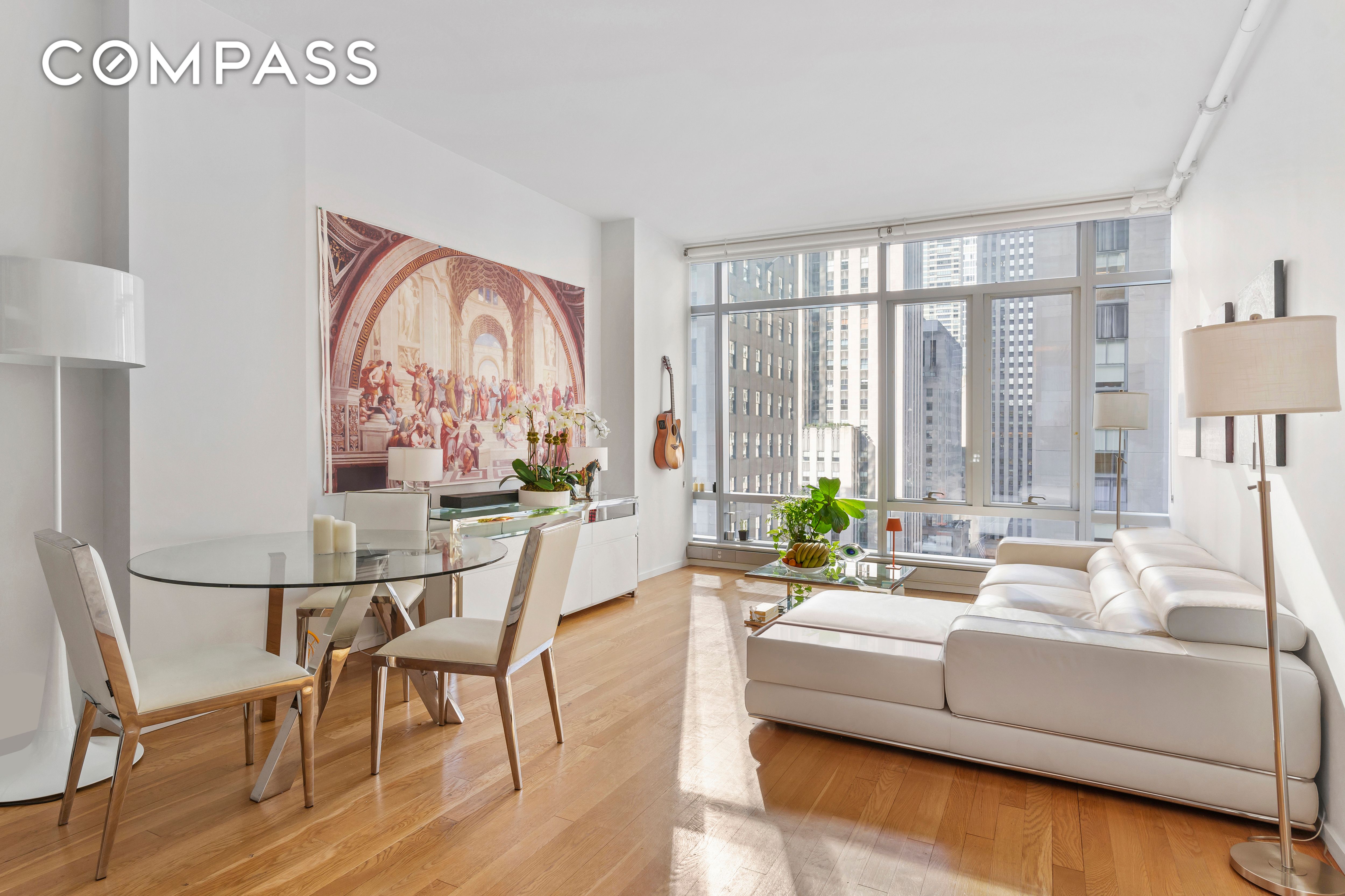 18 West 48th Street 12E, Midtown Central, Midtown East, NYC - 1 Bedrooms  
1.5 Bathrooms  
4 Rooms - 