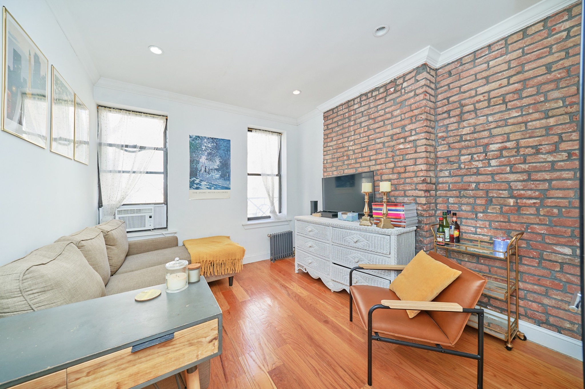 410 East 64th Street 33, Upper East Side, Upper East Side, NYC - 1 Bedrooms  
1 Bathrooms  
3 Rooms - 