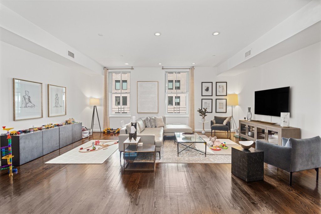 73 Worth Street 4A, Tribeca, Downtown, NYC - 3 Bedrooms  
3 Bathrooms  
6 Rooms - 