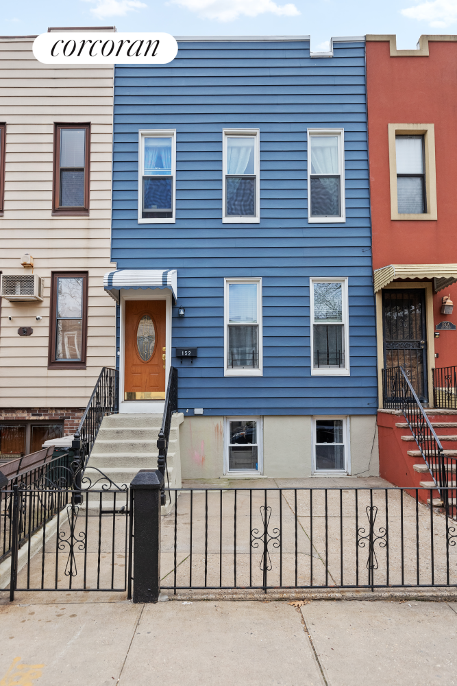 152 31st Street, Greenwood Heights, Brooklyn, New York - 3 Bedrooms  
3 Bathrooms  
11 Rooms - 