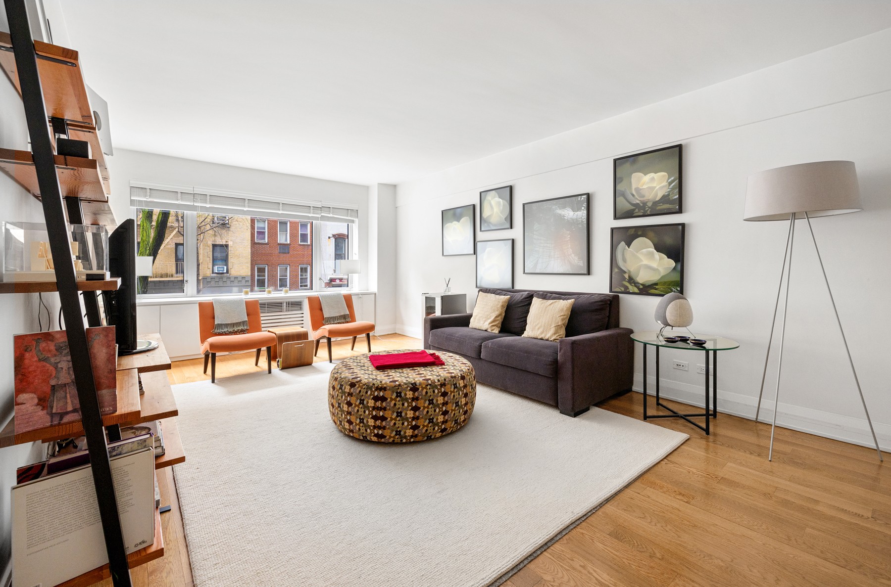 211 East 51st Street 2G, Turtle Bay, Midtown East, NYC - 1 Bedrooms  
1 Bathrooms  
3 Rooms - 