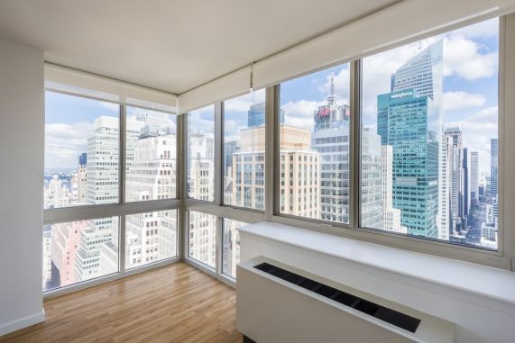 66 West 38th Street 40C, Midtown South, Midtown West, NYC - 2 Bedrooms  
2 Bathrooms  
5 Rooms - 