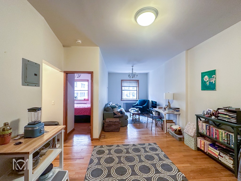 23 Riverside Drive 4B, Upper West Side, Upper West Side, NYC - 1 Bedrooms  
1 Bathrooms  
3 Rooms - 