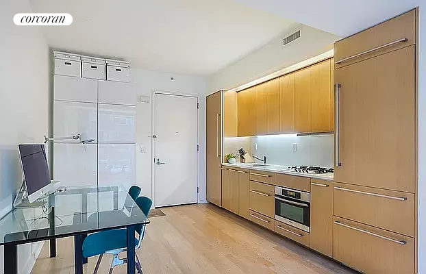 340 East 23rd Street 16F, Gramercy Park, Downtown, NYC - 1 Bedrooms  
1 Bathrooms  
3 Rooms - 