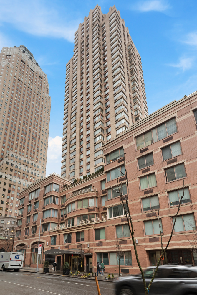 Photo 1 of 350 West 50th Street 23F, Midtown West, NYC, $6,500, Web #: 1067197757
