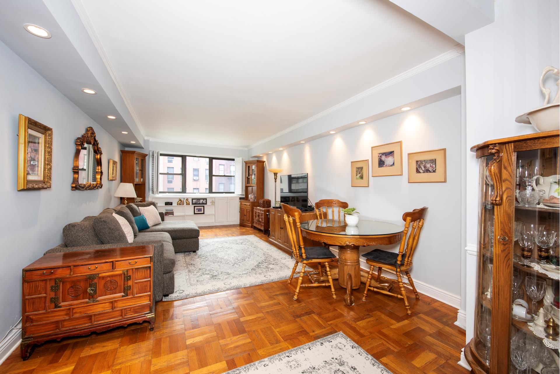 181 East 73rd Street 4B, Lenox Hill, Upper East Side, NYC - 1 Bedrooms  
1 Bathrooms  
3 Rooms - 